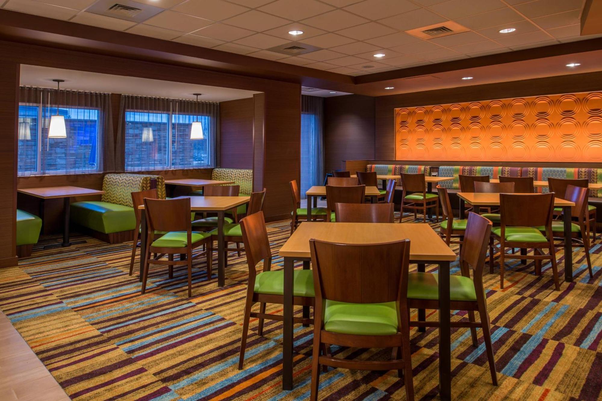מרלינד הייטס Fairfield Inn & Suites By Marriott St. Louis Westport מראה חיצוני תמונה