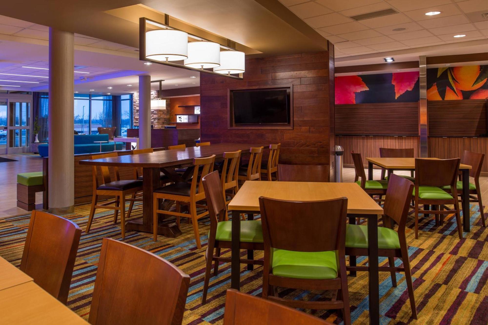 מרלינד הייטס Fairfield Inn & Suites By Marriott St. Louis Westport מראה חיצוני תמונה
