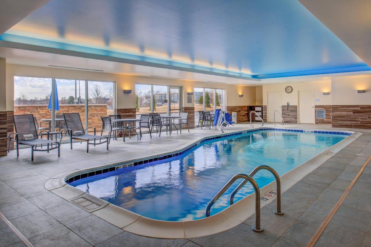 מרלינד הייטס Fairfield Inn & Suites By Marriott St. Louis Westport מראה חיצוני תמונה